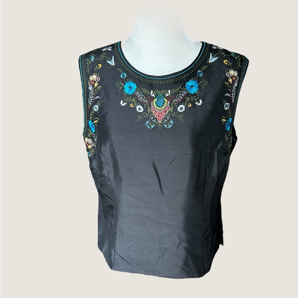 SILKLAND. Smart, Chic Black 100% Silk SleevelessTop w/Embroidery Touches. $25.